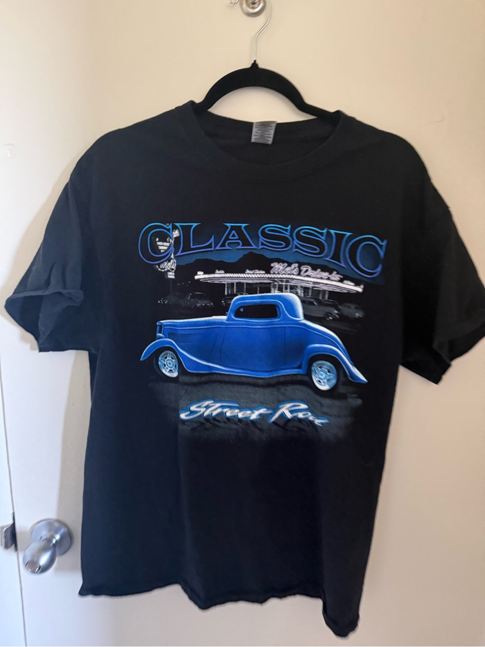 Mel’s Diner Classic Street Rod Graphic Tee - Black with Blue Car